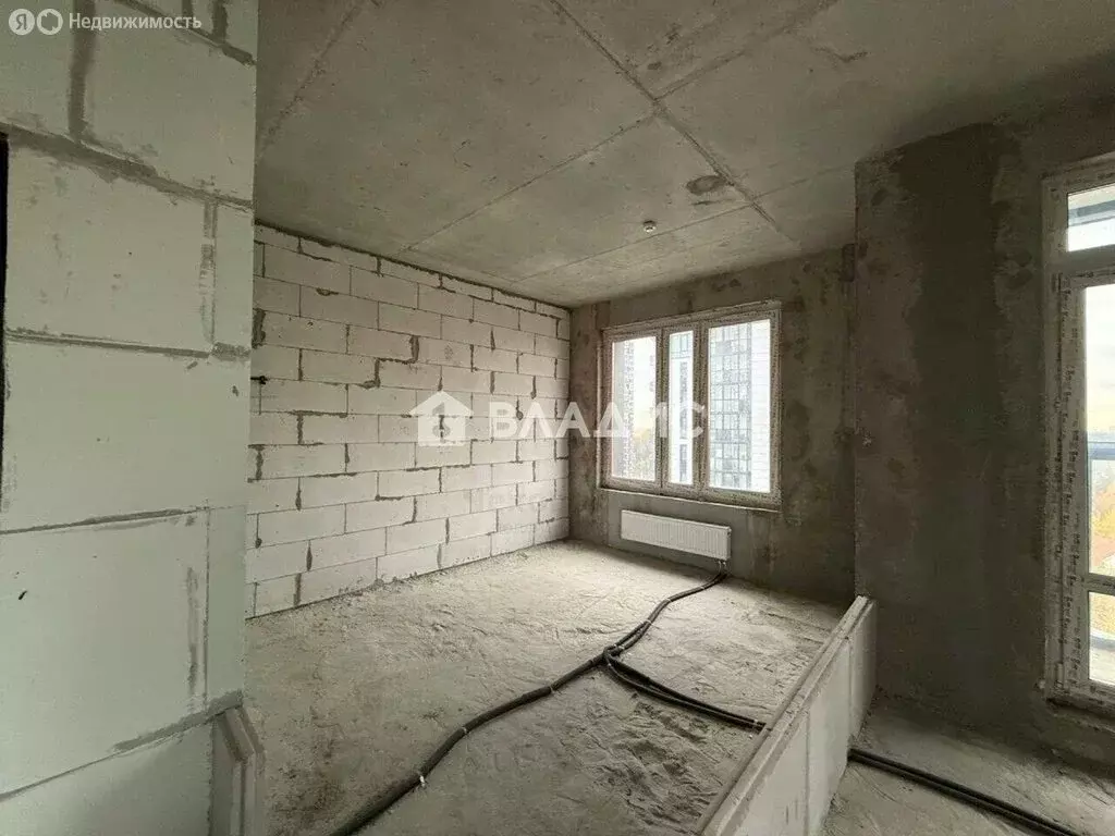 3-комнатная квартира: Одинцово, улица Маршала Бирюзова, 13 (60.57 м) - Фото 1