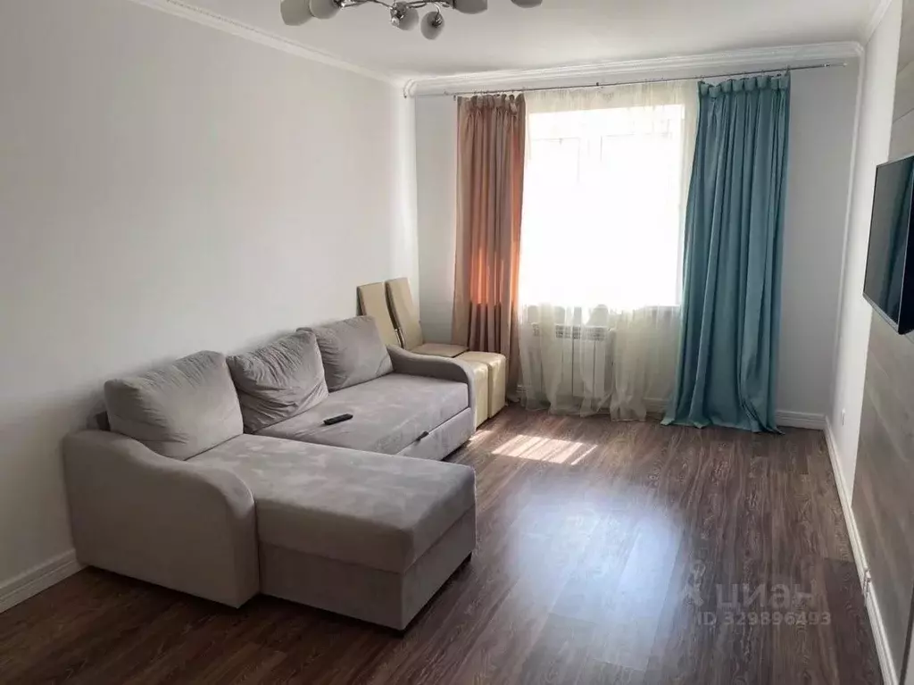 1-к кв. Татарстан, Казань ул. Зур Урам, 7А (36.0 м) - Фото 1