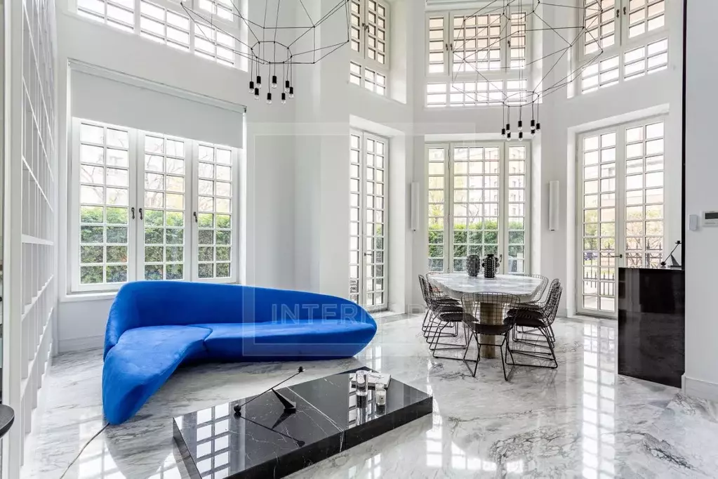 6-к кв. Москва ул. Ефремова, 19к1 (640.0 м) - Фото 1