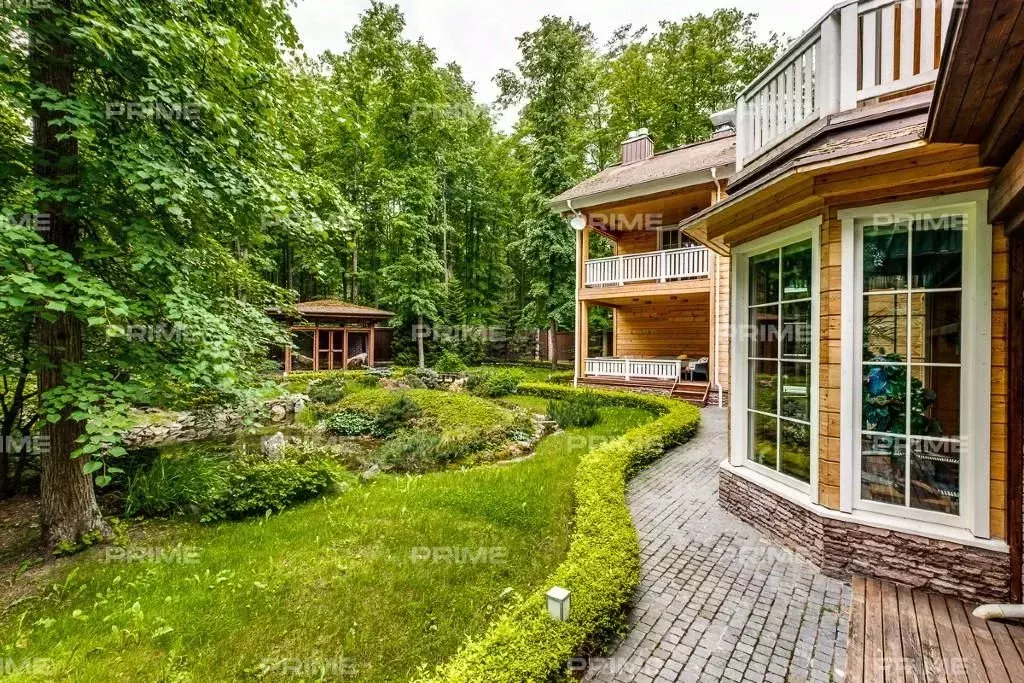 Коттедж в Московская область, Одинцовский городской округ, д. Жуковка, ... - Фото 2