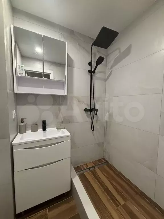 2-к. квартира, 40 м, 1/9 эт. - Фото 0