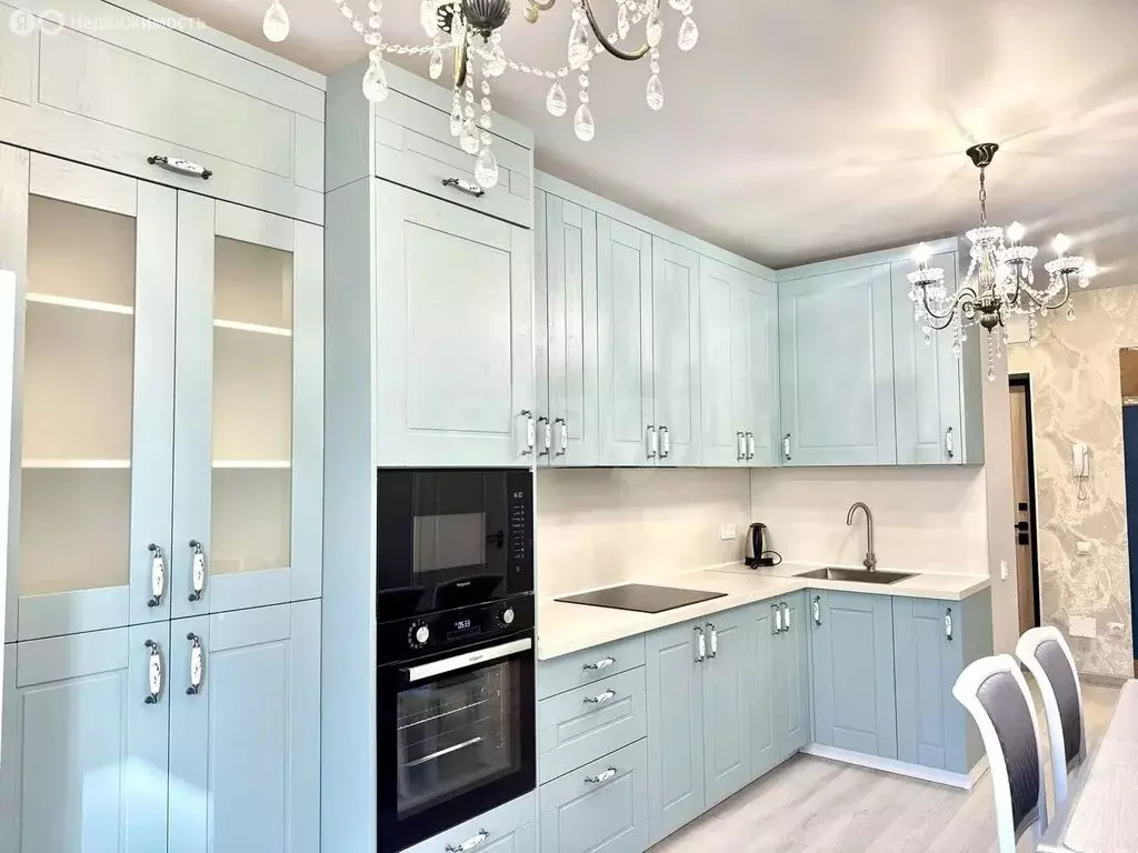 1-комнатная квартира: Тюмень, улица Разведчика Кузнецова, 9 (47 м) - Фото 1