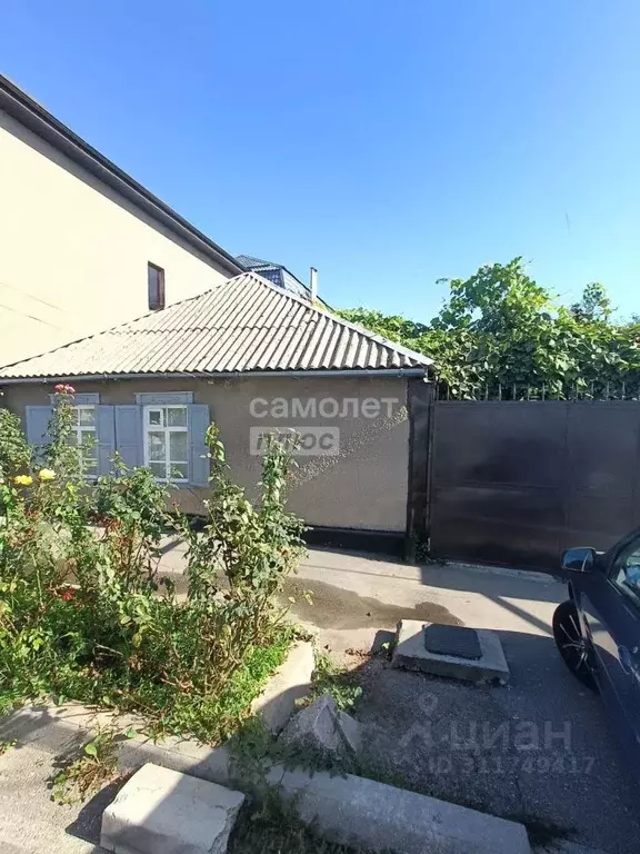 Дом в Кабардино-Балкария, Нальчик Коммунистическая ул., 8 (51 м) - Фото 0
