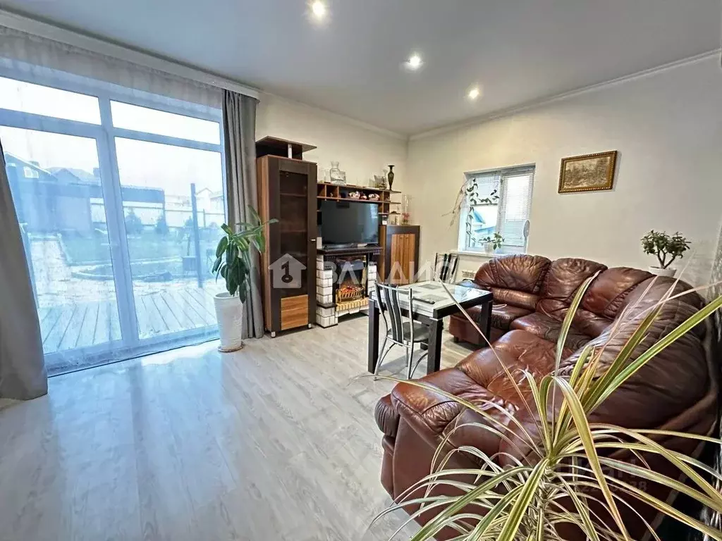 Дом в Пензенская область, Бессоновский район, с. Ухтинка Рябиновая ... - Фото 1