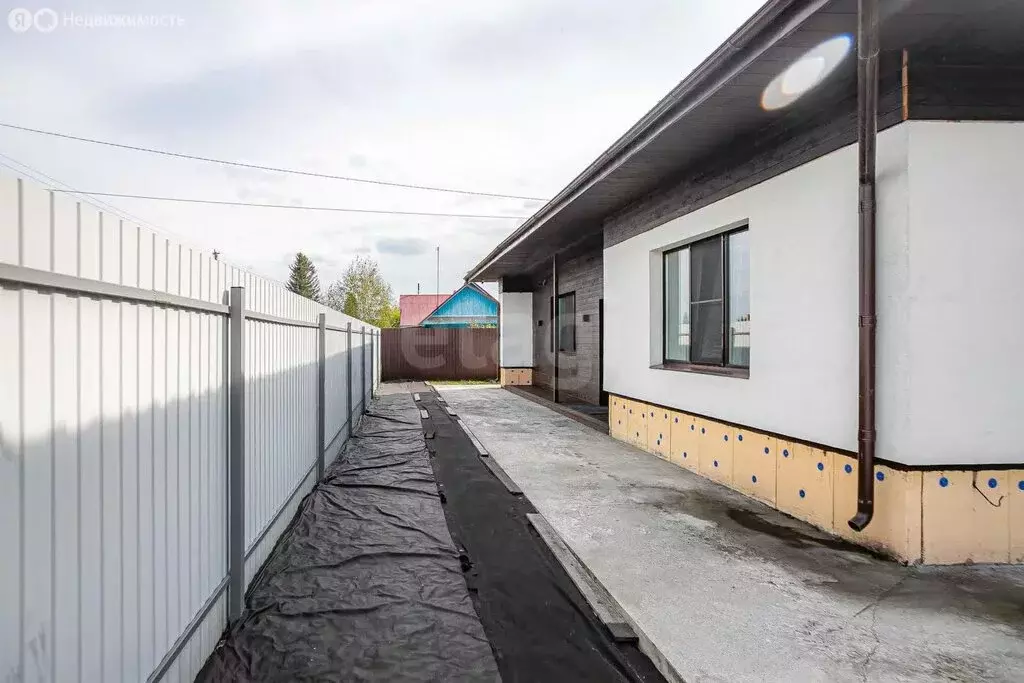 Дом в Искитимский район, Мичуринский сельсовет, деревня Бердь, ... - Фото 1