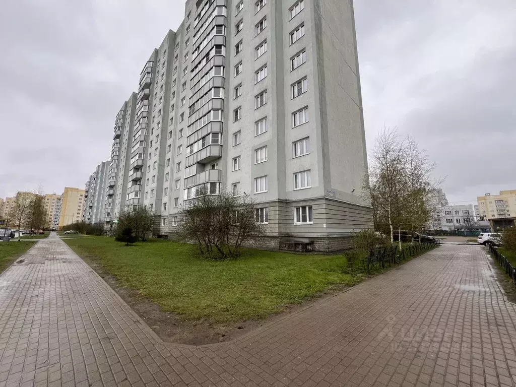 3-к кв. Санкт-Петербург пос. Парголово, Приозерское ш., 18к2 (73.9 м) - Фото 0