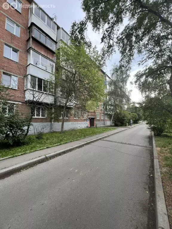 3-комнатная квартира: Иркутск, улица Карла Либкнехта, 195 (56 м) - Фото 1