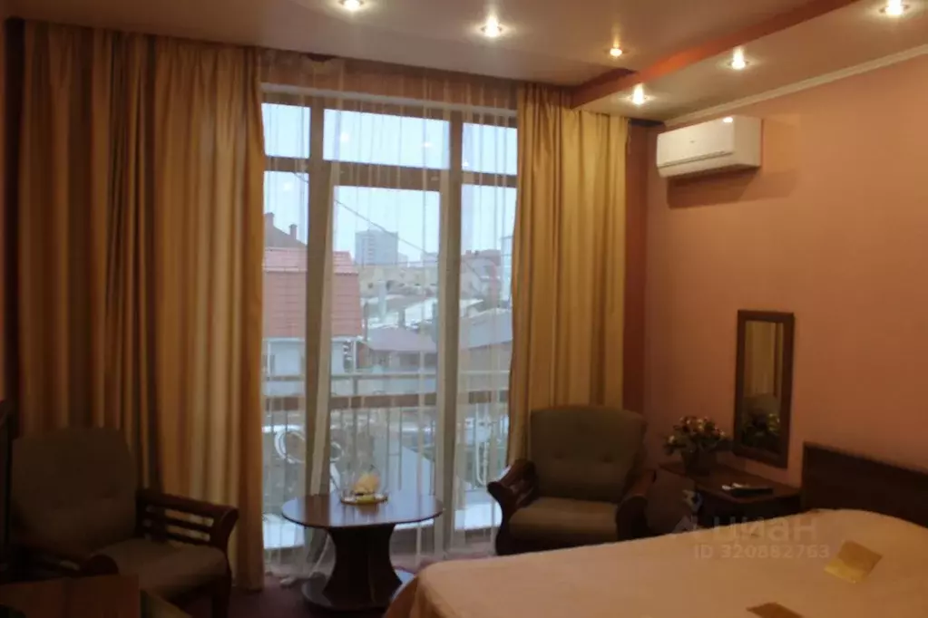Комната Краснодарский край, Краснодар Центральный мкр, ул. Чкалова, 62 ... - Фото 0