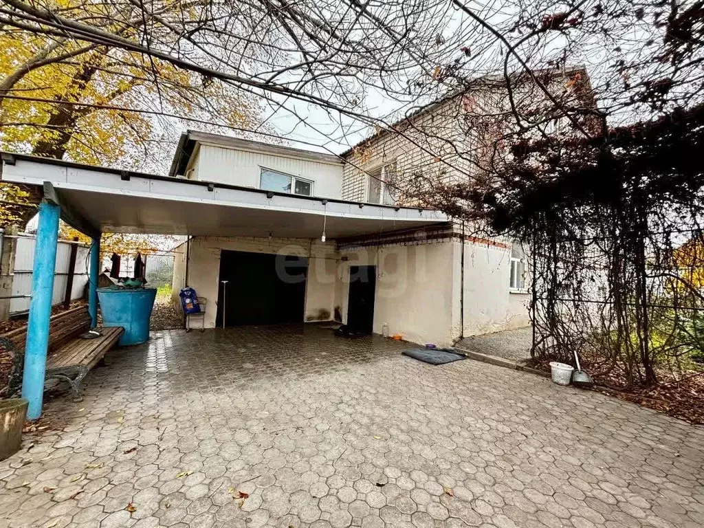 Дом в Калмыкия, Элиста Партизанская ул., 41А (208 м) - Фото 1