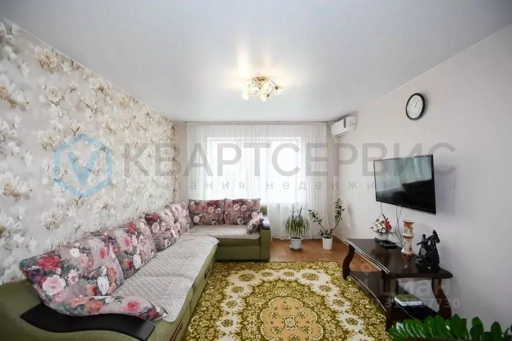 3-к кв. Омская область, Омск ул. 2-я Солнечная, 28Б (63.2 м) - Фото 0