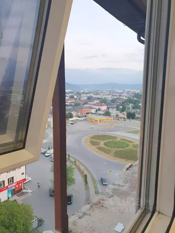 2-к кв. Кабардино-Балкария, Нальчик ул. Ахохова, 190А (72.0 м) - Фото 1