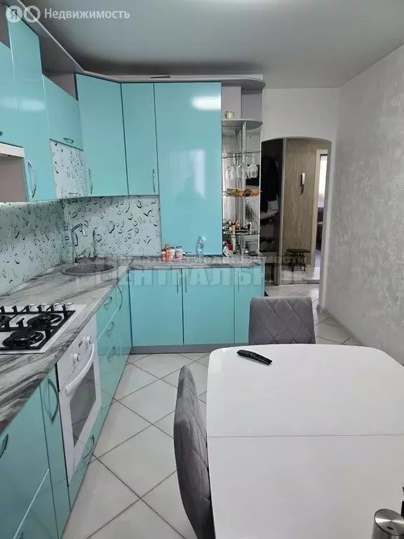 2-комнатная квартира: Смоленск, улица Черняховского, 15 (63 м) - Фото 2