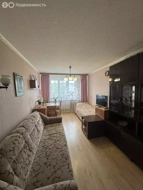 3-комнатная квартира: Высоковск, Текстильная улица, 20 (68.6 м) - Фото 1