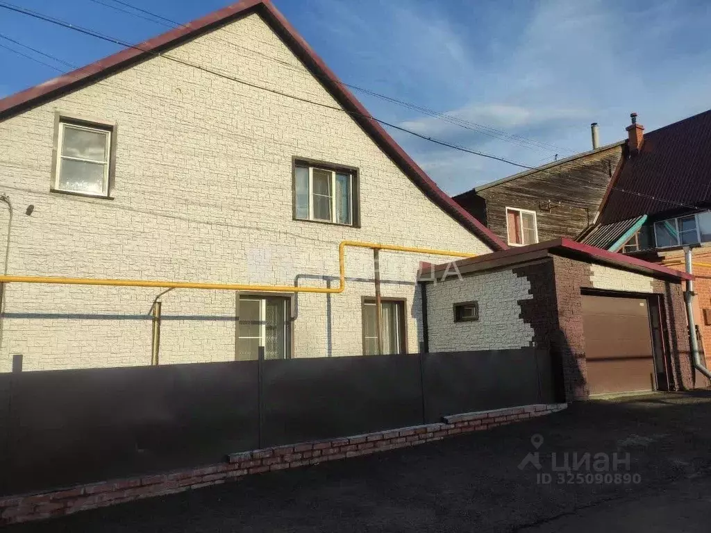 Дом в Алтайский край, Барнаул Брянская ул., 19 (190 м) - Фото 1