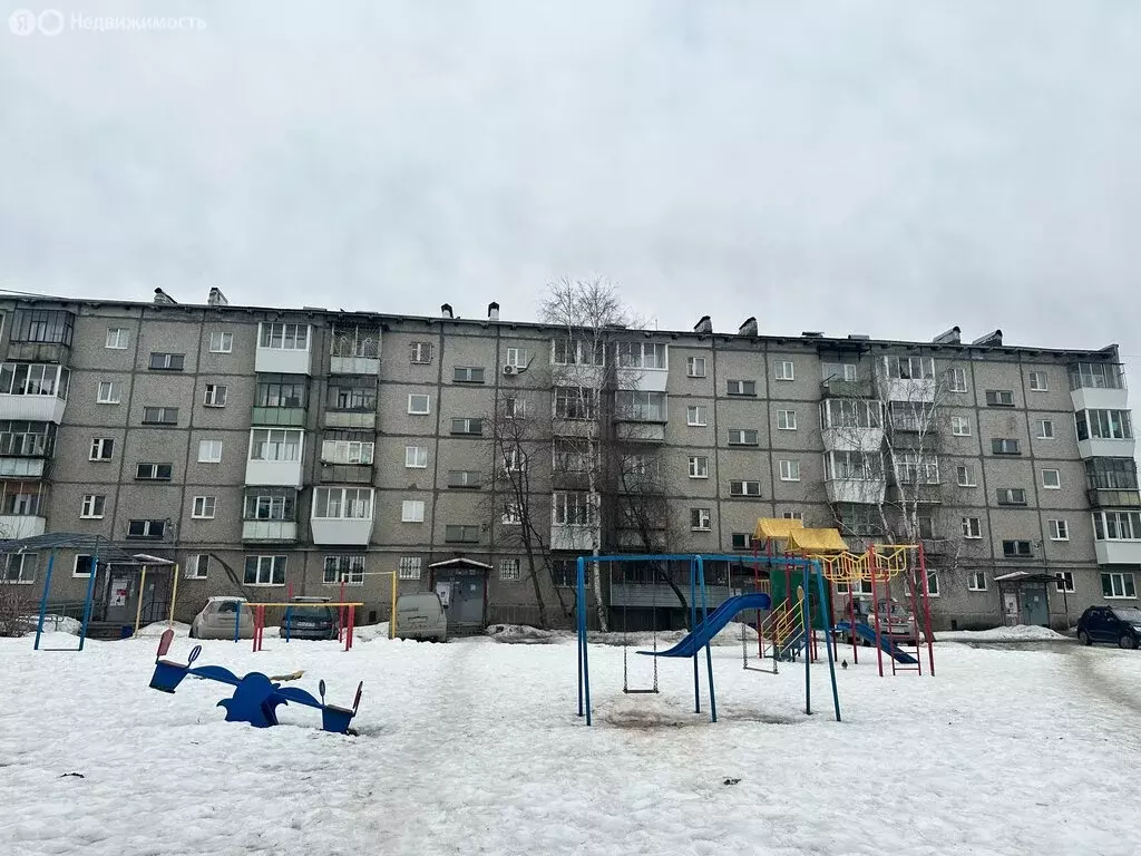 2-комнатная квартира: Берёзовский, улица Мамина-Сибиряка, 3 (44 м) - Фото 1