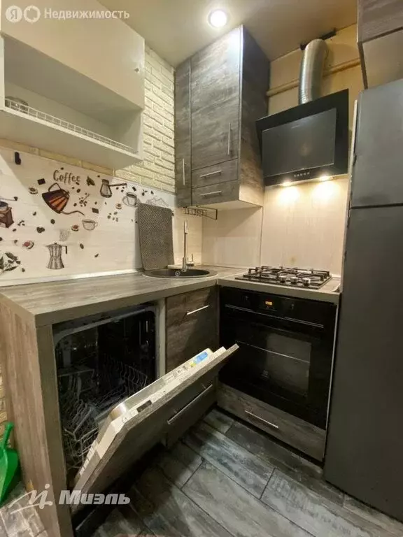 2-комнатная квартира: Люберцы, улица С.П. Попова, 25 (44.3 м) - Фото 0