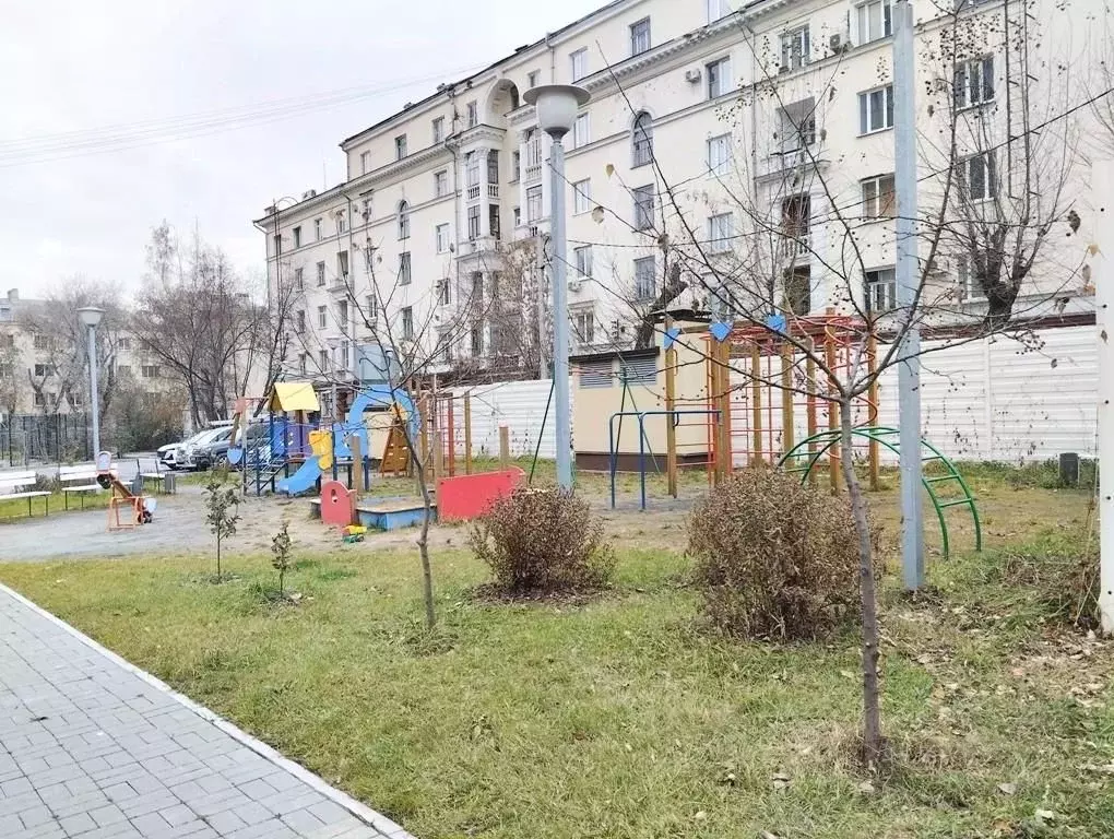 3-к кв. Свердловская область, Екатеринбург ул. Челюскинцев, 64А (58.4 ... - Фото 2