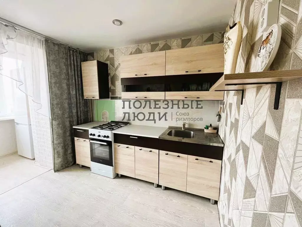 2-к кв. Орловская область, Орел Ливенская ул., 21 (57.0 м) - Фото 1