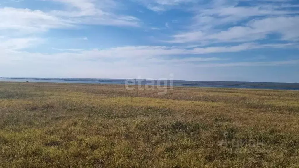 Участок в Крым, Сакский район, с. Штормовое ул. Крымская (12.0 сот.) - Фото 0