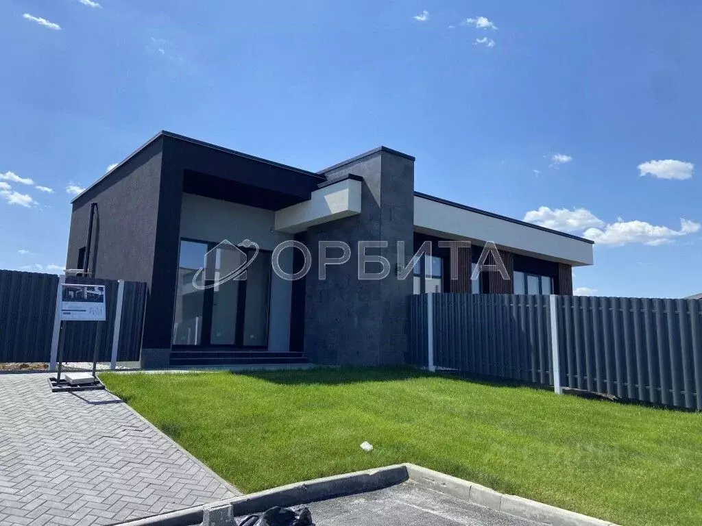 Дом в Тюменская область, Тюменский муниципальный округ, с. Кулаково  ... - Фото 1