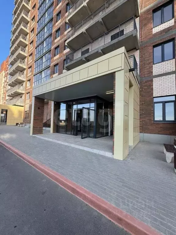 2-к кв. Белгородская область, Старый Оскол Центральный мкр, 4А (68.9 ... - Фото 0