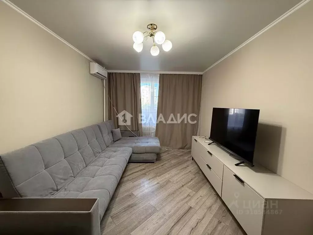 2-к кв. Белгородская область, Белгород ул. Есенина, 36 (54.6 м) - Фото 0