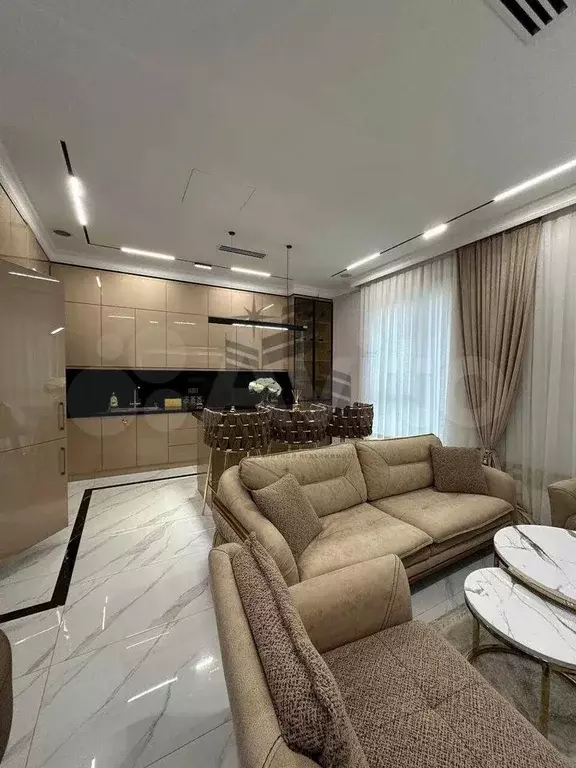 3-к. квартира, 100 м, 11/15 эт. - Фото 1