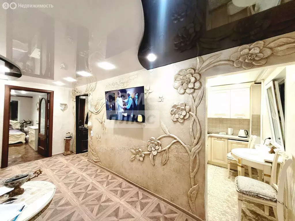 2-комнатная квартира: Каменск-Уральский, улица Кирова, 6 (43.8 м) - Фото 1