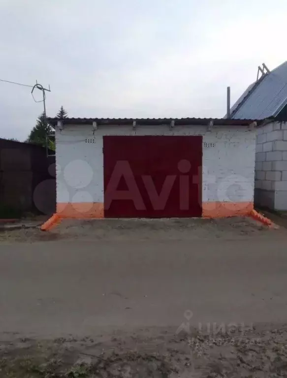 Гараж в Орловская область, Кромы пгт ул. К. Маркса (30 м) - Фото 1