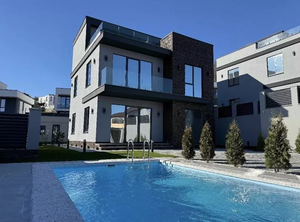 Дом в Краснодарский край, Сочи городской округ, с. Высокое ул. ... - Фото 1