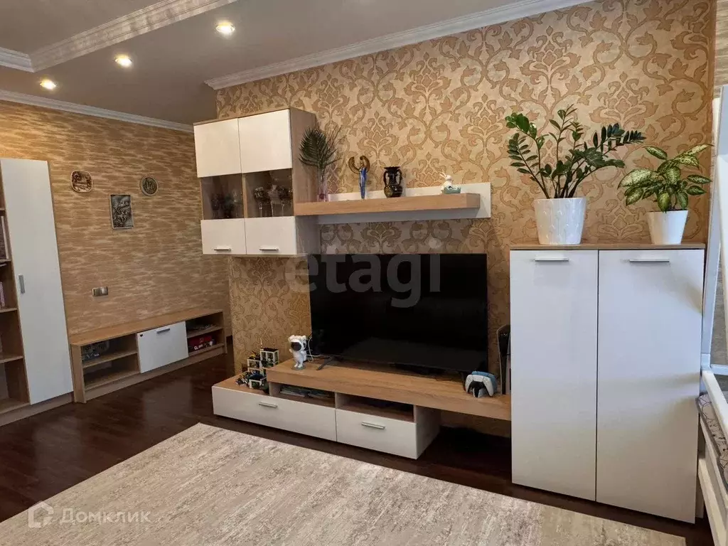 Продаётся 2-к квартира, 70 м - Фото 0