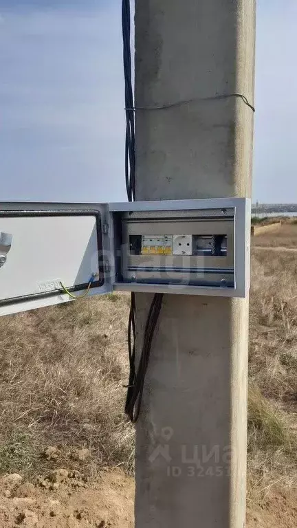 Участок в Крым, Черноморский район, Оленевское с/пос, с. Оленевка  ... - Фото 2