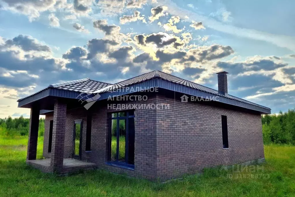 Дом в Рязанская область, Рязанский район, Дубровическое с/пос, с. ... - Фото 1