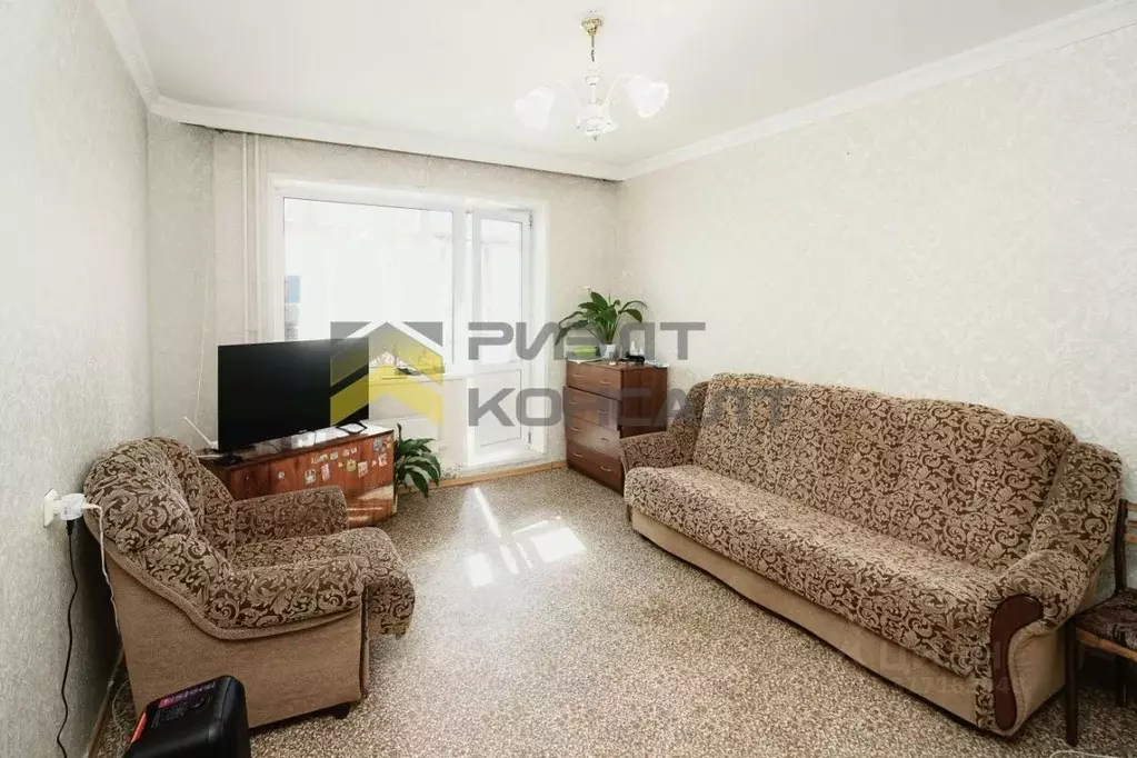 1-к кв. Омская область, Омск Радуга мкр, ул. Жуковского, 33/3 (38.0 м) - Фото 1