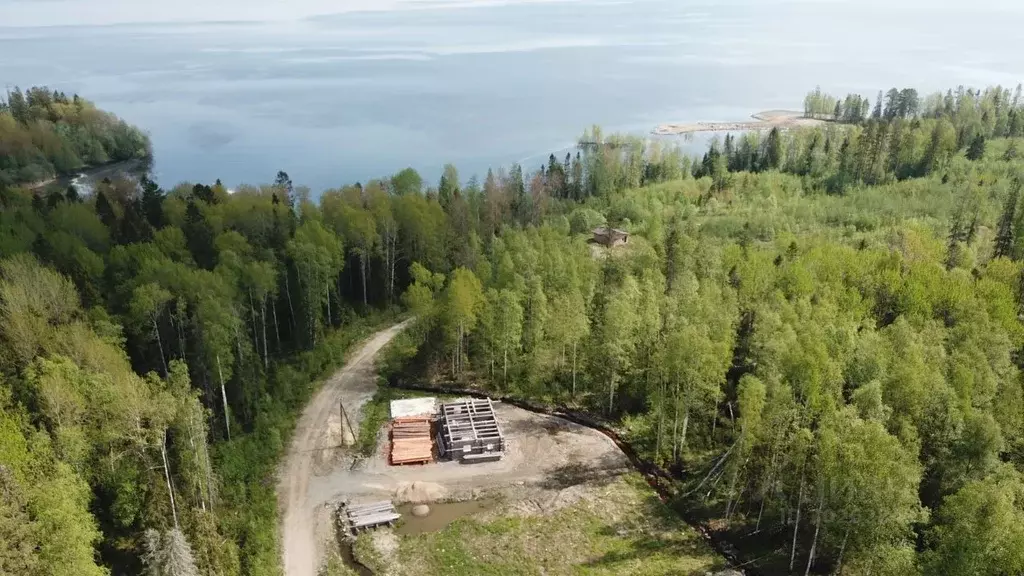 Дом в Карелия, Прионежский район, Деревянское с/пос, д. Ужесельга  ... - Фото 1