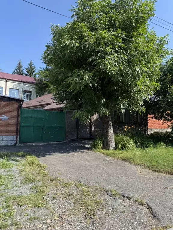 Дом в Северная Осетия, Владикавказ ул. Ватутина, 84 (25 м) - Фото 1