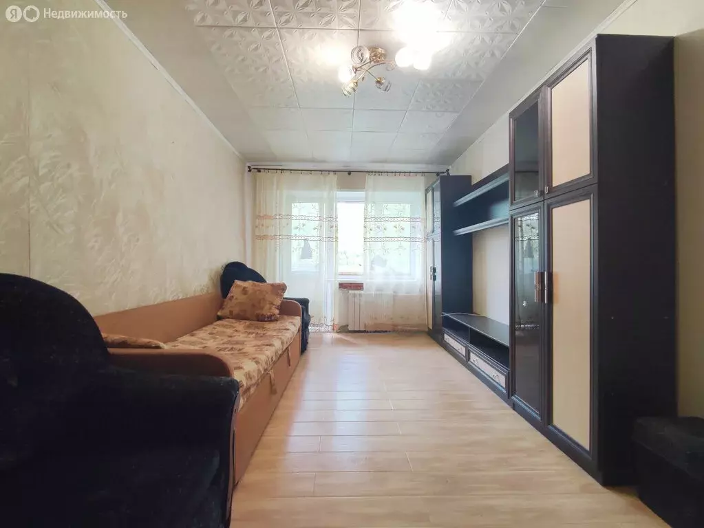 3-комнатная квартира: Серпухов, улица Лермонтова, 71 (56 м) - Фото 0