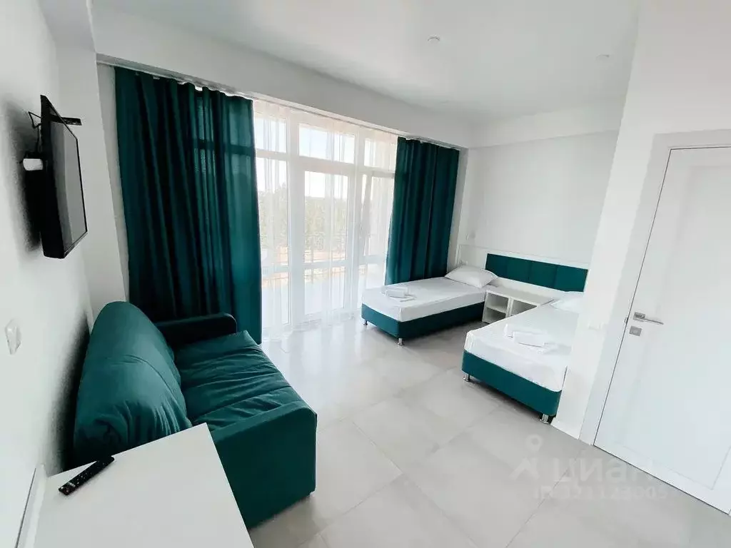 Комната Крым, Черноморский район, Оленевское с/пос, с. Оленевка ул. ... - Фото 1