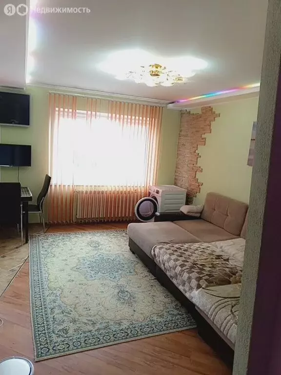 2-комнатная квартира: Новомосковск, улица Калинина, 37 (52 м) - Фото 1