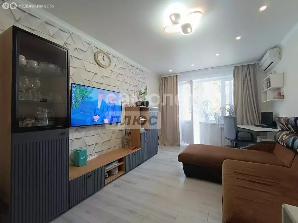 3-комнатная квартира: Славянск-на-Кубани, улица Крупской, 241 (57.8 м) - Фото 2