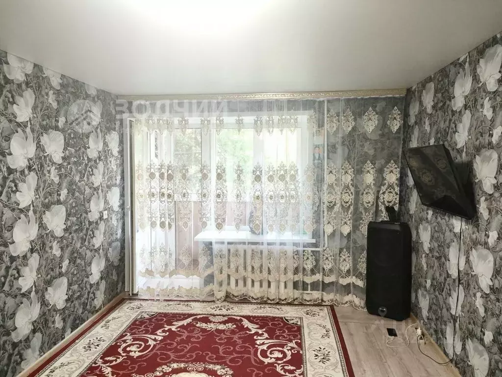 1-к кв. Чувашия, Канаш Заводская ул., 5 (31.3 м) - Фото 2