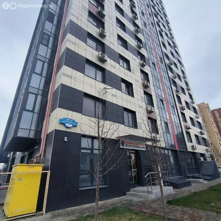 3-комнатная квартира: Батайск, Западное шоссе, 17 (81 м) - Фото 1