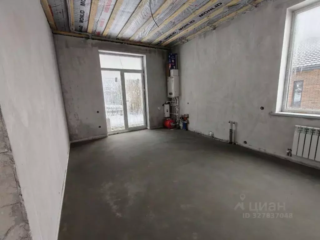 Дом в Курская область, Золотухинский район, Тазовский сельсовет, с. ... - Фото 2