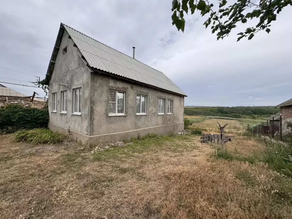 Дом в Ростовская область, Неклиновский район, с. Федоровка ... - Фото 0