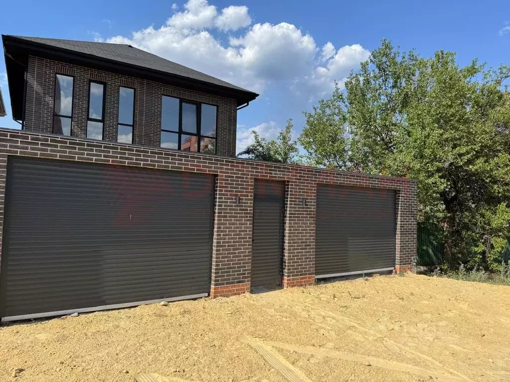 Дом в Ростовская область, Ростов-на-Дону Прогулочная ул., 6 (230 м) - Фото 1