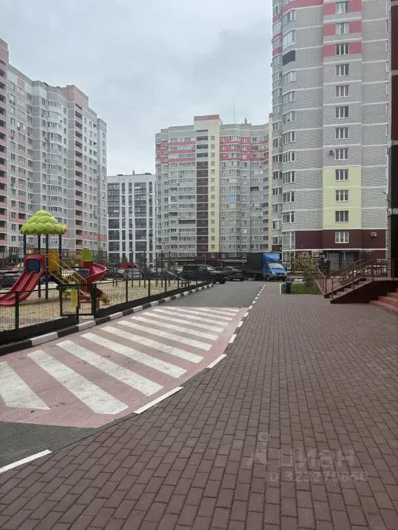 3-к кв. Брянская область, Брянск Степная ул., 9 (77.95 м) - Фото 1