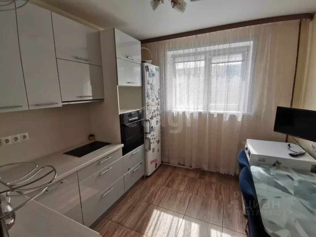 2-к кв. Кемеровская область, Прокопьевск ул. Гайдара, 44 (50.9 м) - Фото 0