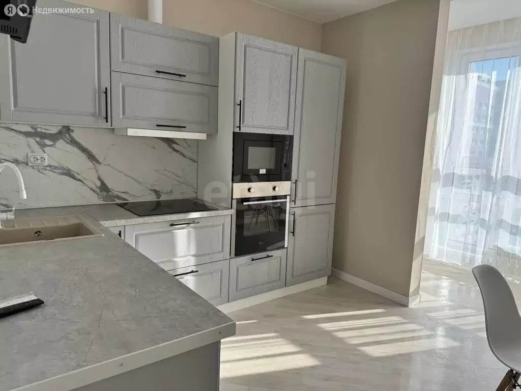 1-комнатная квартира: Омск, 1-й Тюкалинский проезд, 8 (40 м) - Фото 1