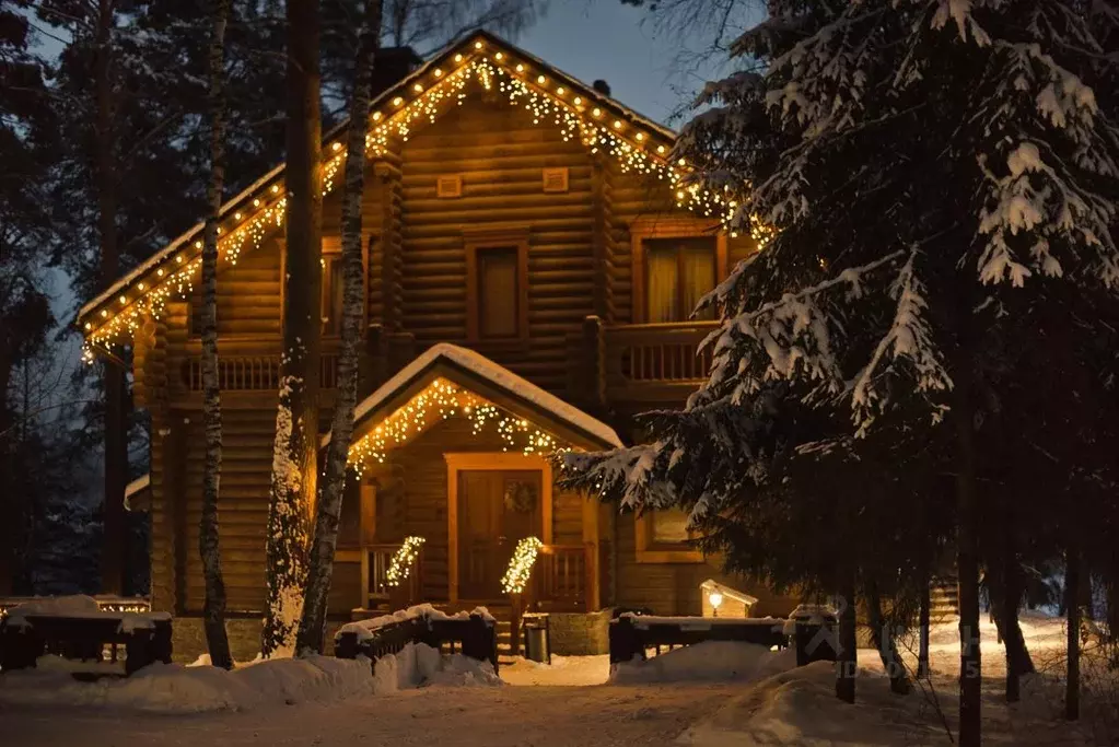 Дом в Калужская область, Тарусский район, с. Волковское  (257 м) - Фото 2