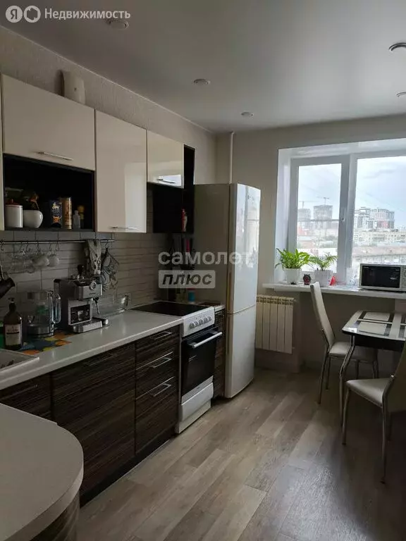 2-комнатная квартира: Новосибирск, улица Челюскинцев, 52 (45 м) - Фото 0
